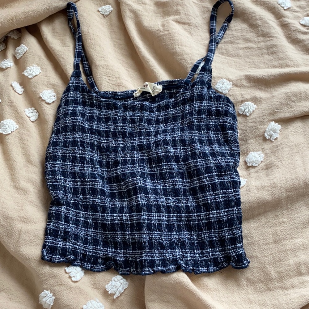 Hollister tank